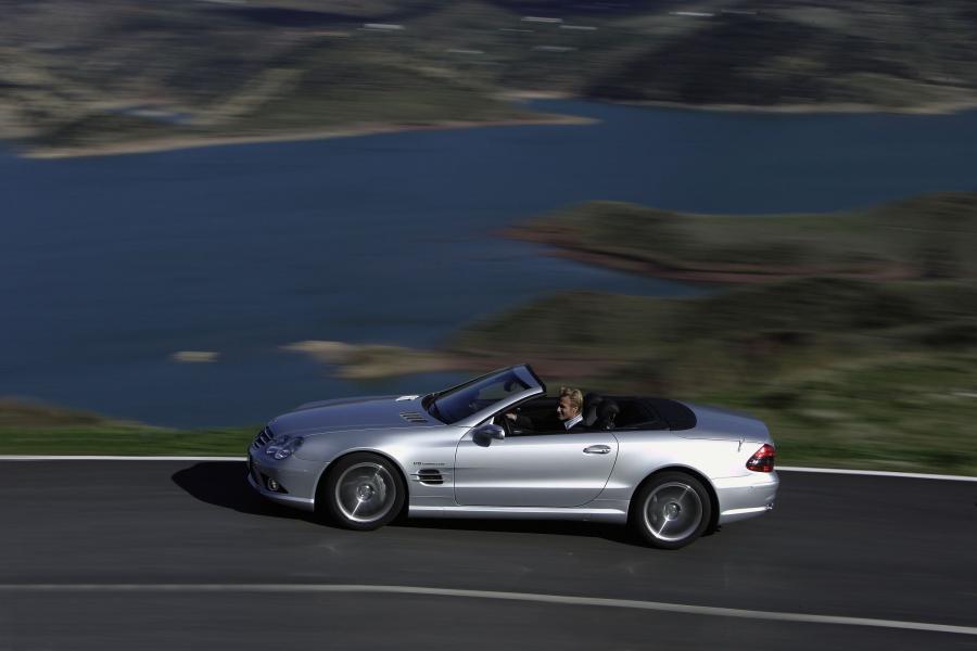  Mercedes-Benz SL55 AMG 2006 года  (фото 29 из 69)